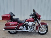 2000 Harley Davidson
Electra Glide Classic FLHTC
Luxury Rich Red with 35,411 miles
Carb. model
Equipped with 88