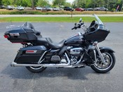 2017 Harley Davidson
Road Glide Ultra FLTRU
Vivid Black with 12,906 miles
Equipped with 107